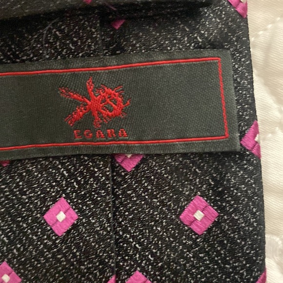 Two Beautiful 100% Silk Ties Egara and Signore!! in very good preowned condition - Picture 6 of 6